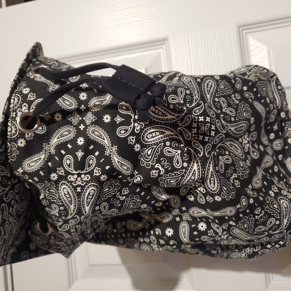 Victoria’s Secret Mini Drawstring Backpack Paisley LIMITED EDITION